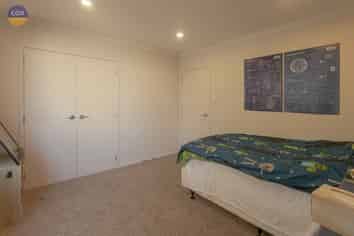 Modern professional rooms for lease