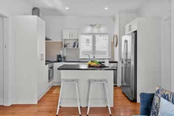 51 Fowlds Avenue, Sandringham