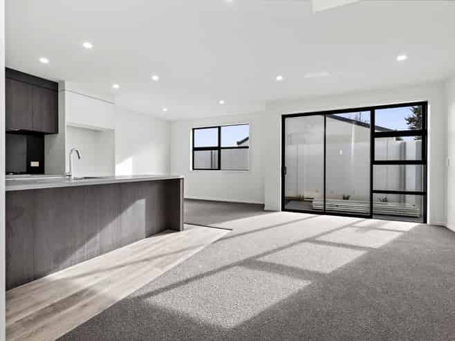 7/102 Swayne Road, Cambridge