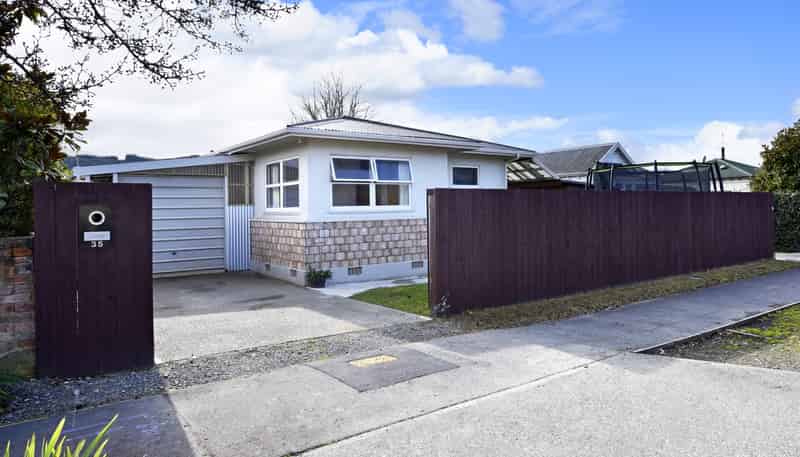 35 Arrow Street, Wakefield
