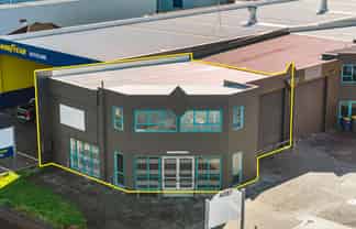 ROAD FRONT SHOWROOM/WAREHOUSE
