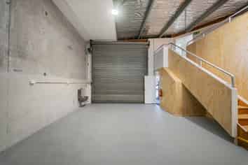 ROAD FRONT SHOWROOM/WAREHOUSE