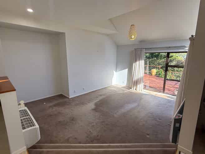 6 Wynsfield Garden, Saint Heliers