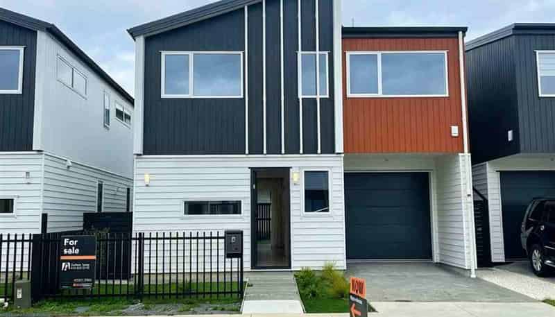  4 Longview Oak Lane, Papakura