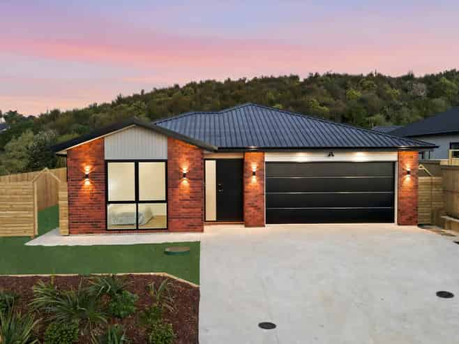 22 Rongoa Maori Way, Pukekohe