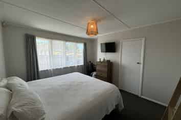 37 Fenchurch Street, Redwood