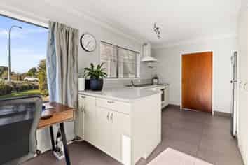 34 Roskilda Crescent, Taradale