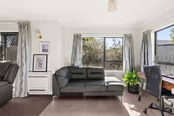 34 Roskilda Crescent, Taradale