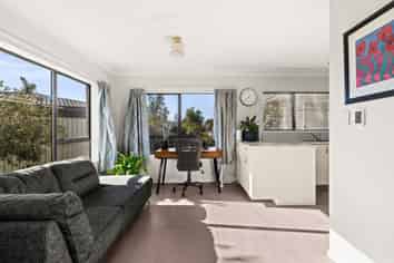 34 Roskilda Crescent, Taradale