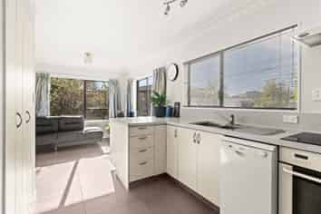 34 Roskilda Crescent, Taradale