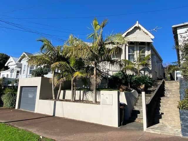 2/116 Williamson Avenue, Grey Lynn