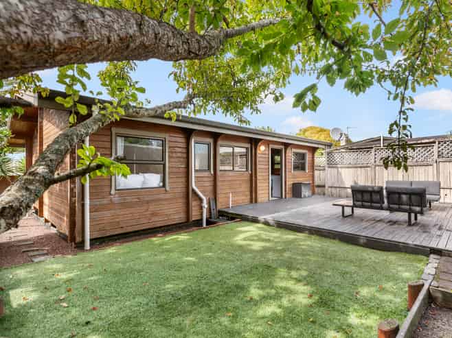 9a Rewa Street, New Lynn