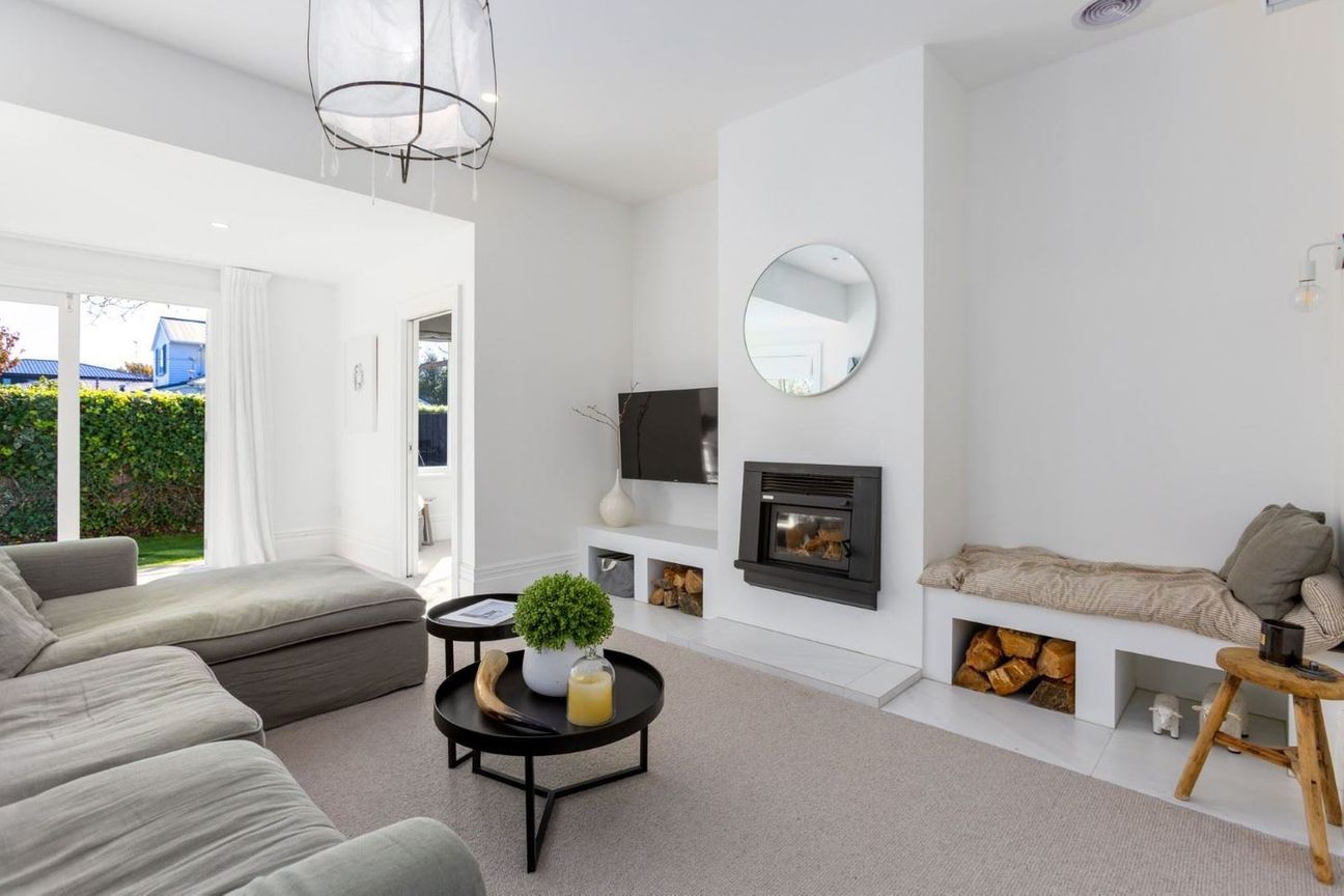 A Rare Gem in St Albans - Meer