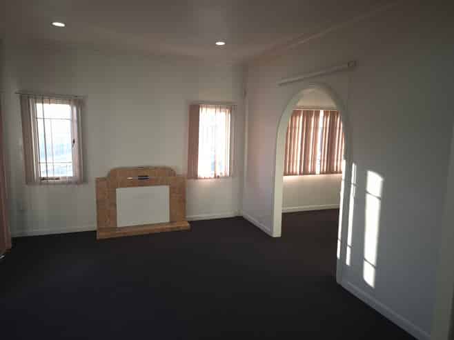 LEASE THE BUILDING = GAIN THE EXPOSURE