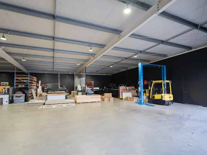 Well-positioned 530sqm industrial - East Tamaki