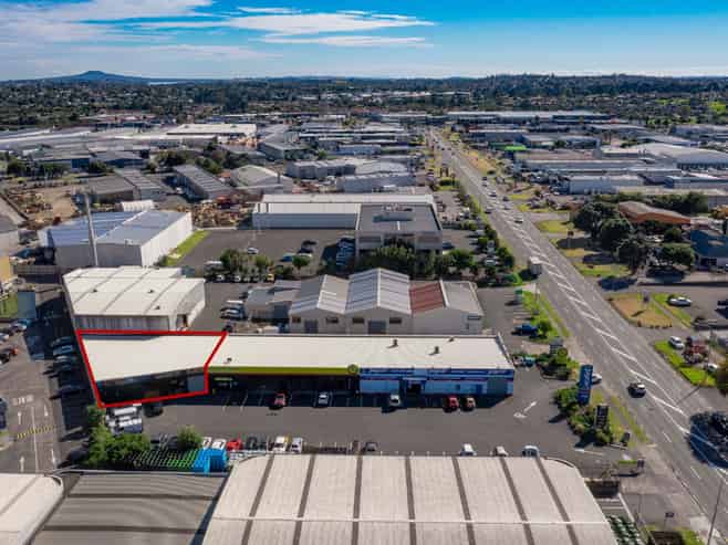 Well-positioned 530sqm industrial - East Tamaki