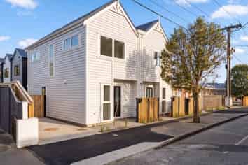 21 Derwent Street (8 x finished homes), Island Bay