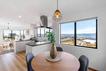 19 Jaunpur Crescent, Broadmeadows