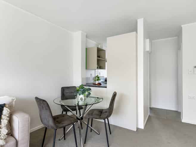 2/27 Harwood Road, Mount Wellington