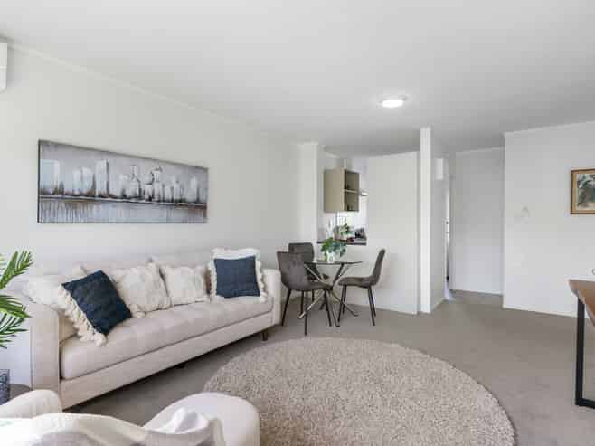 2/27 Harwood Road, Mount Wellington