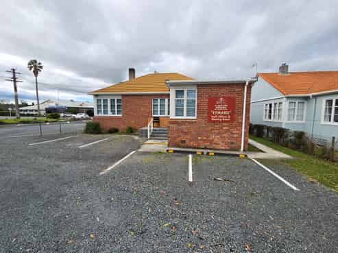 Kensington Standalone Office 120sqm + 4 Car Parks