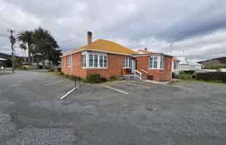 Kensington Standalone Office | 120sqm + 4 Car Parks