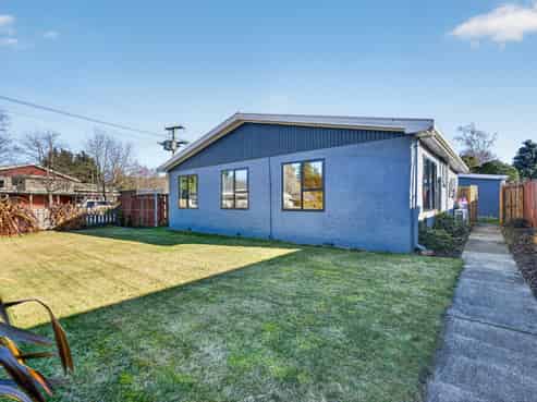 5658 West Coast Road, Springfield