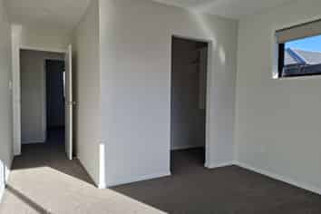8 Wallis Drive, Cromwell