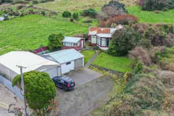 24 Ward Parade, Bluff