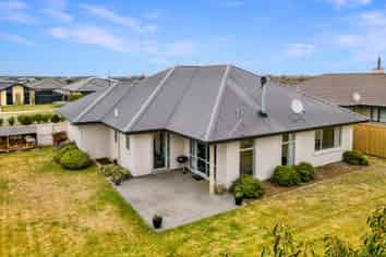 6 Rossall Crescent, Rolleston