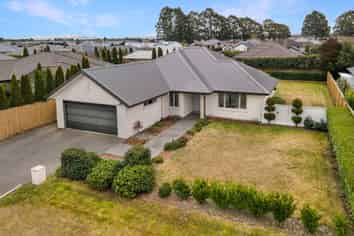 6 Rossall Crescent, Rolleston