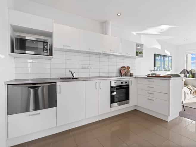 D9/60 Masons Road, Oteha