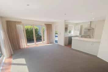 84 Bowhill Road, North New Brighton