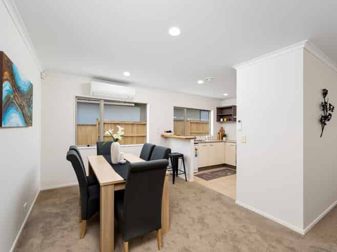 42 Rush Creek Drive, Westgate