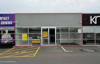 First floor office with parking