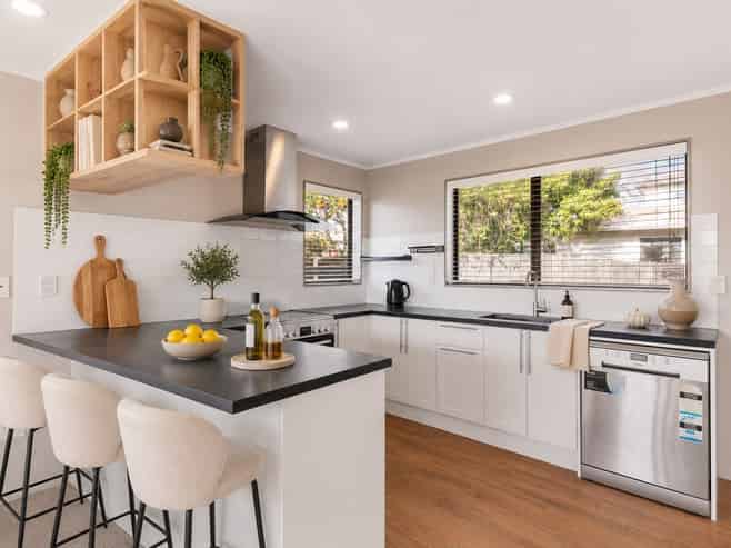 2/10 Bishop Street, Green Bay