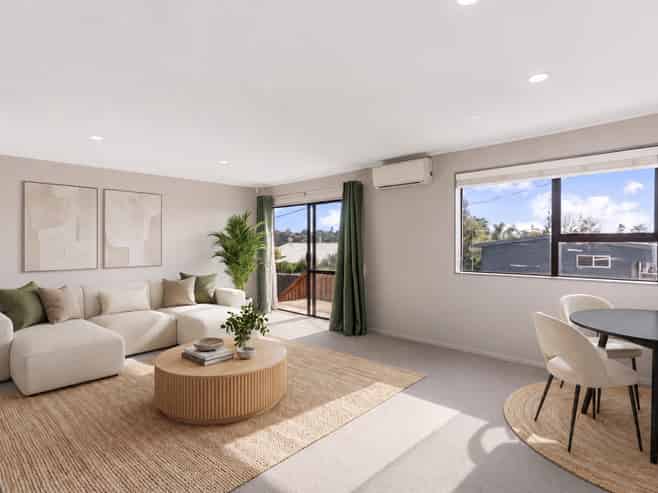 2/10 Bishop Street, Green Bay