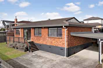 2/10 Bishop Street, Green Bay