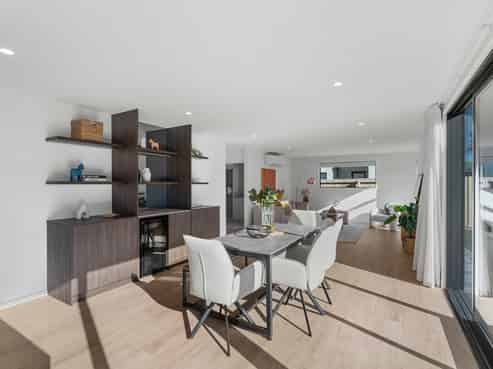 32 Hawthorne Street, Strowan