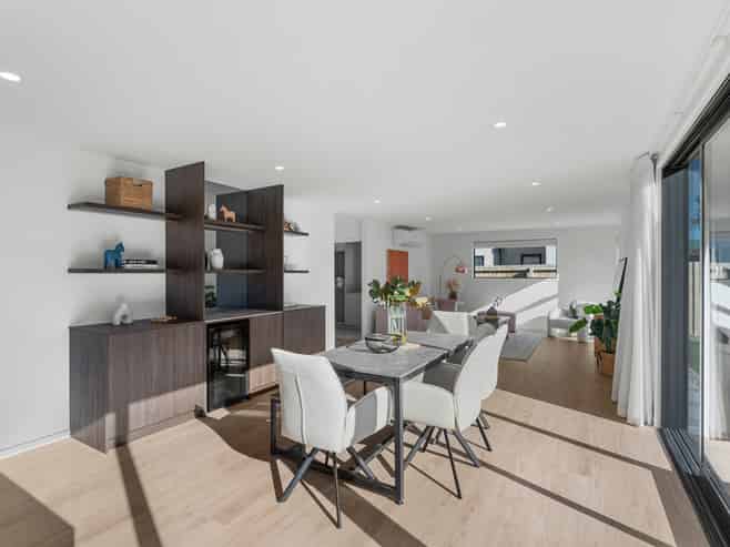 32 Hawthorne Street, Strowan