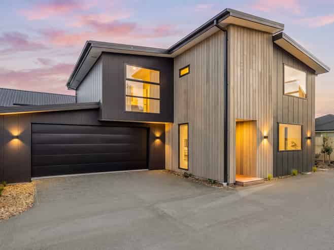 32 Hawthorne Street, Strowan