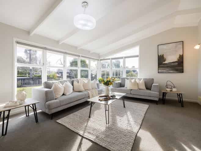 16 St Pauls Road, Chartwell