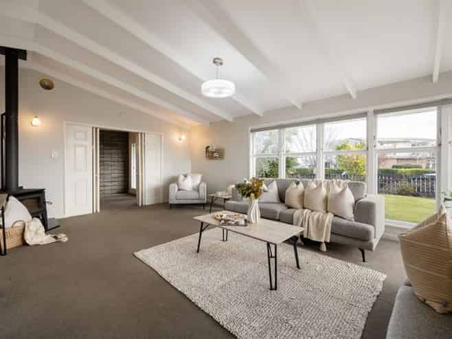 16 St Pauls Road, Chartwell