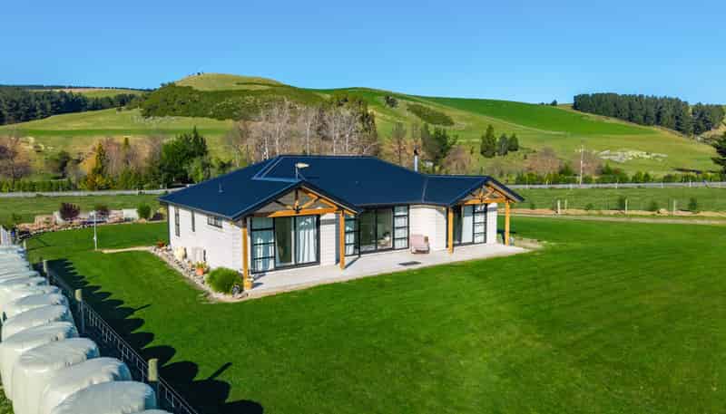 1210 Pleasant Point Cave Highway, Cave
