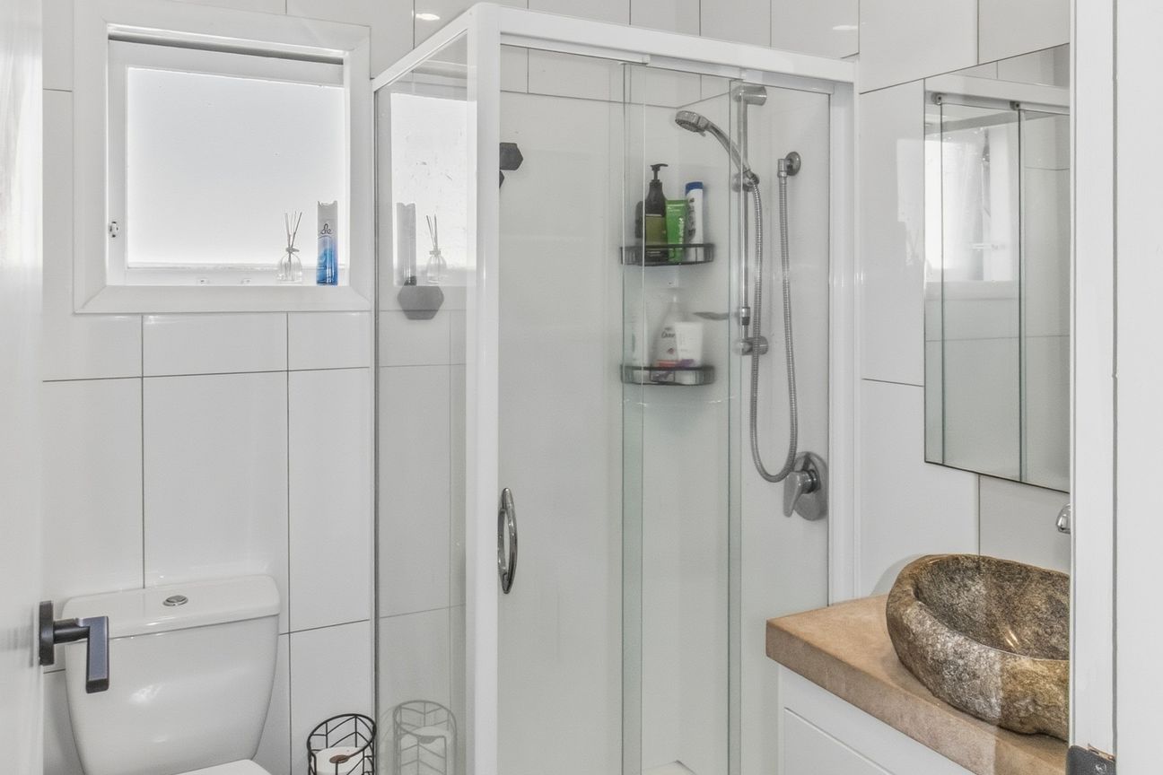 Two bedroom unit in Ellerslie! - Altro