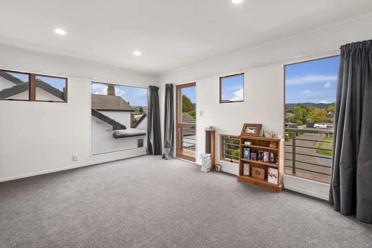 Premium Lakeside Apartment - Rare Opportunity – pohled 3