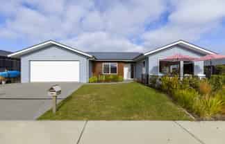 54 Ngaru Crescent, Wharewaka