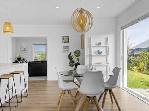 54 Ngaru Crescent, Wharewaka