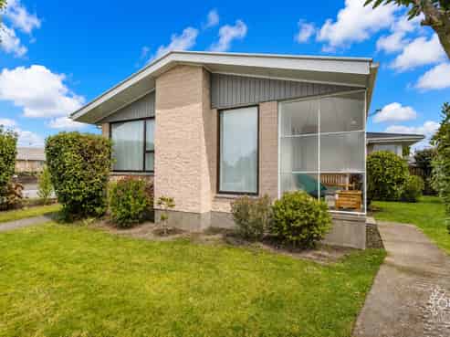 1/7 Aileen Place, Upper Riccarton