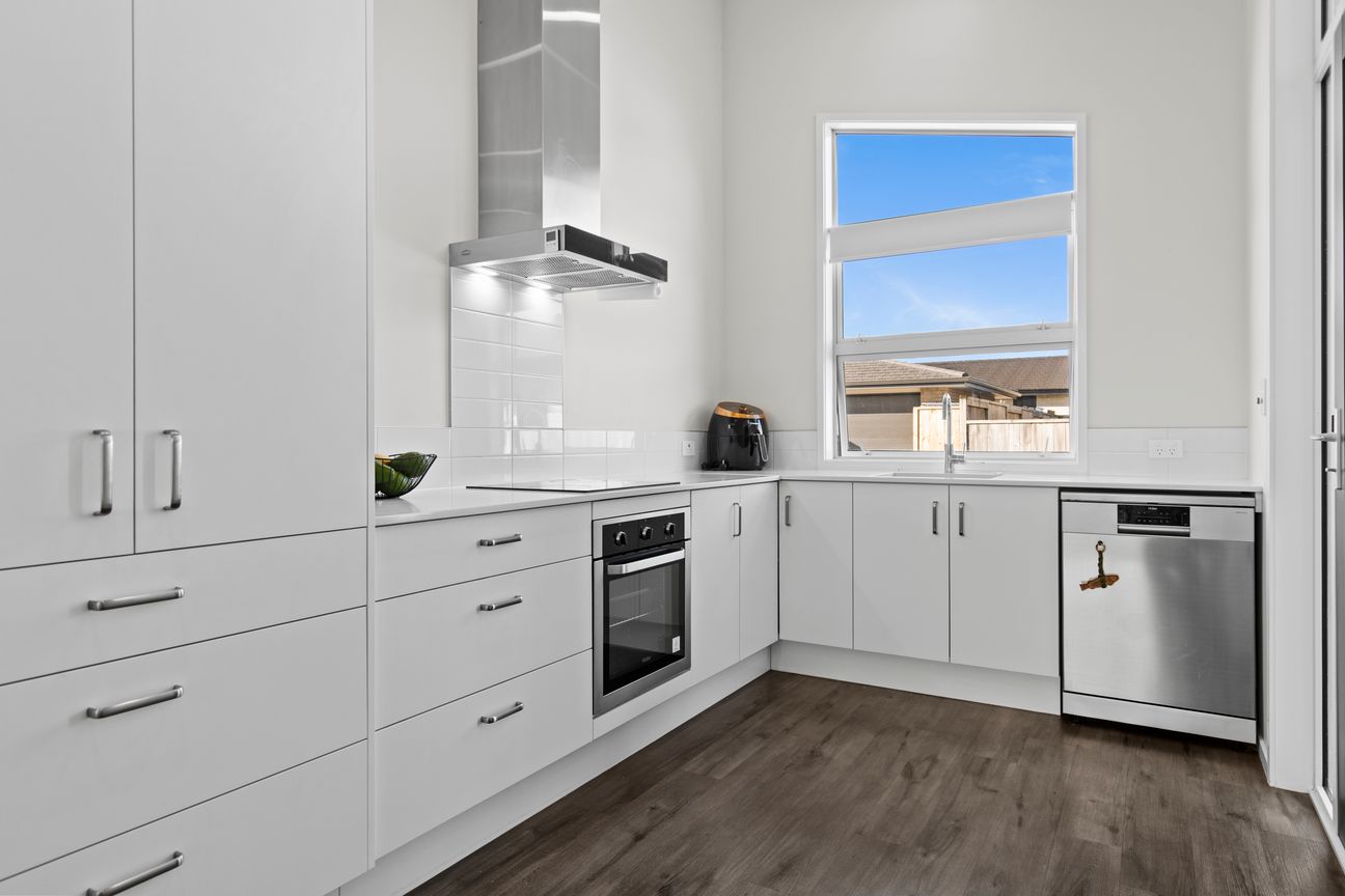 A smart step into Papamoa - Vista 3